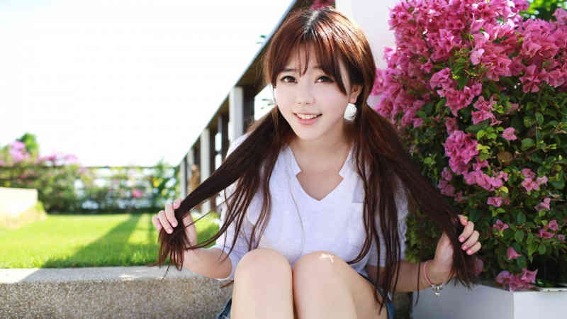男子存放鲜花不慎被困冷库半小时  最终被环卫大叔救出